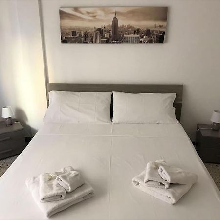 Centro Storico-Imbarcadero Per Le Isole***** Apartment Trapani Bagian luar foto