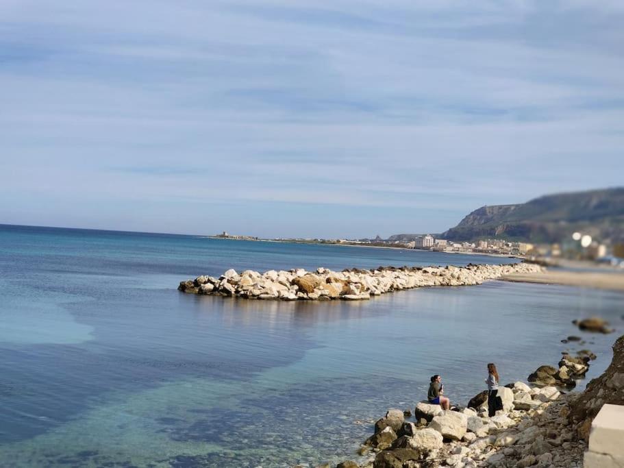 Centro Storico-Imbarcadero Per Le Isole***** Apartment Trapani Bagian luar foto
